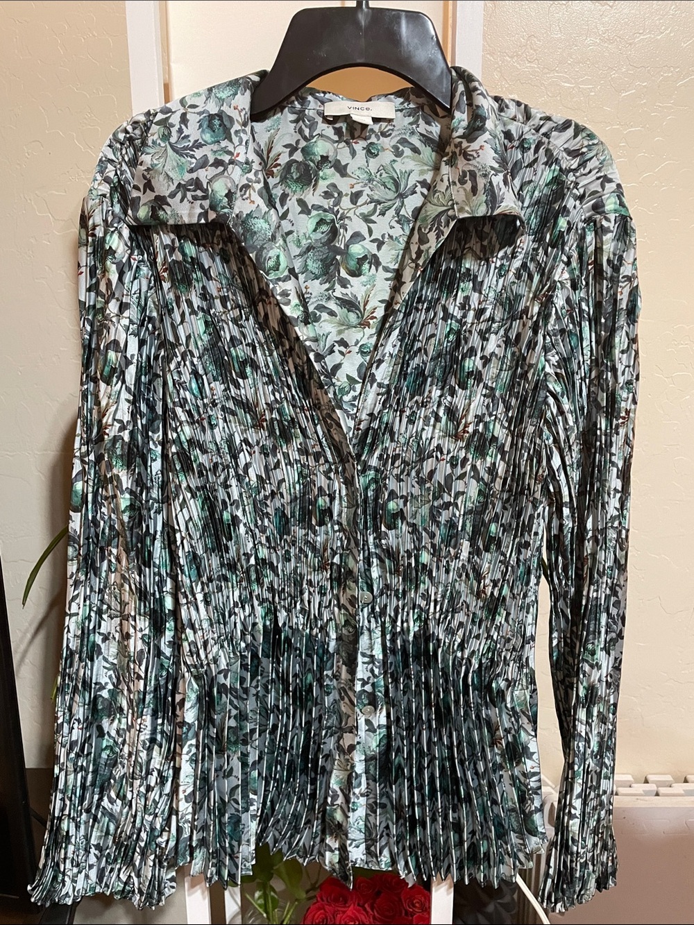 Vince Green and White Pleated Floral Button-Down Top